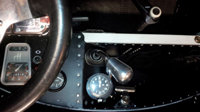 Gear knob small.jpg